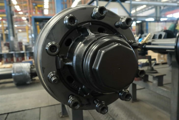 13 Ton German Type Outboard Type Axle 13 Ton German Type Outboard Type Axle